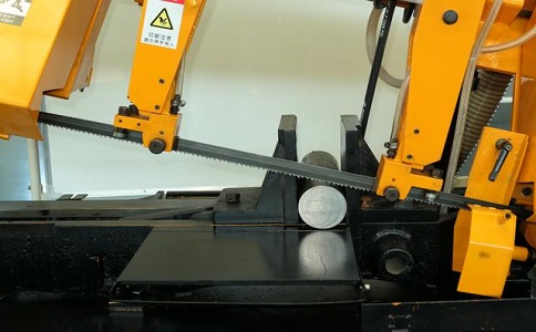 南山数控带锯床自动送料精度会出现偏差吗? 南山数控带锯床自动送料精度会出现偏差吗?